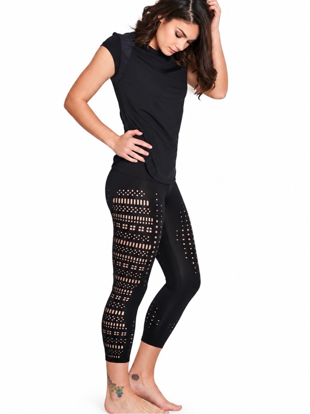 BELOFORTE black laser-cut workout legging Size M